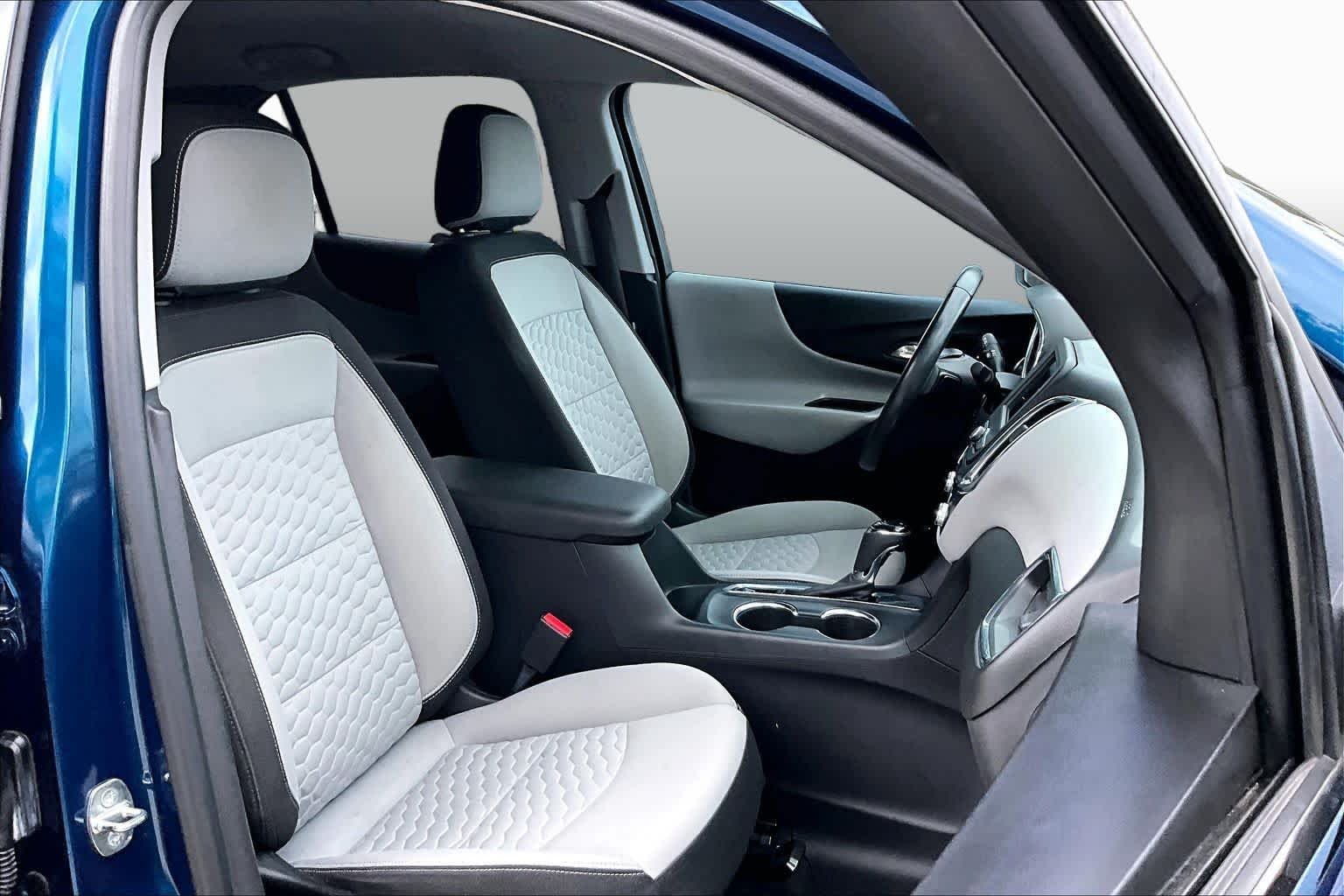 Used 2020 Pacific Blue Metallic Chevrolet LT image 9
