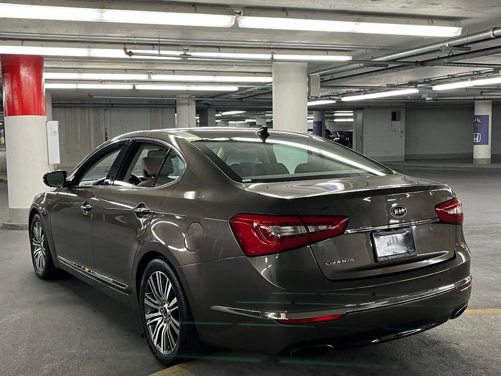 2014 Kia Cadenza Premium photo 4