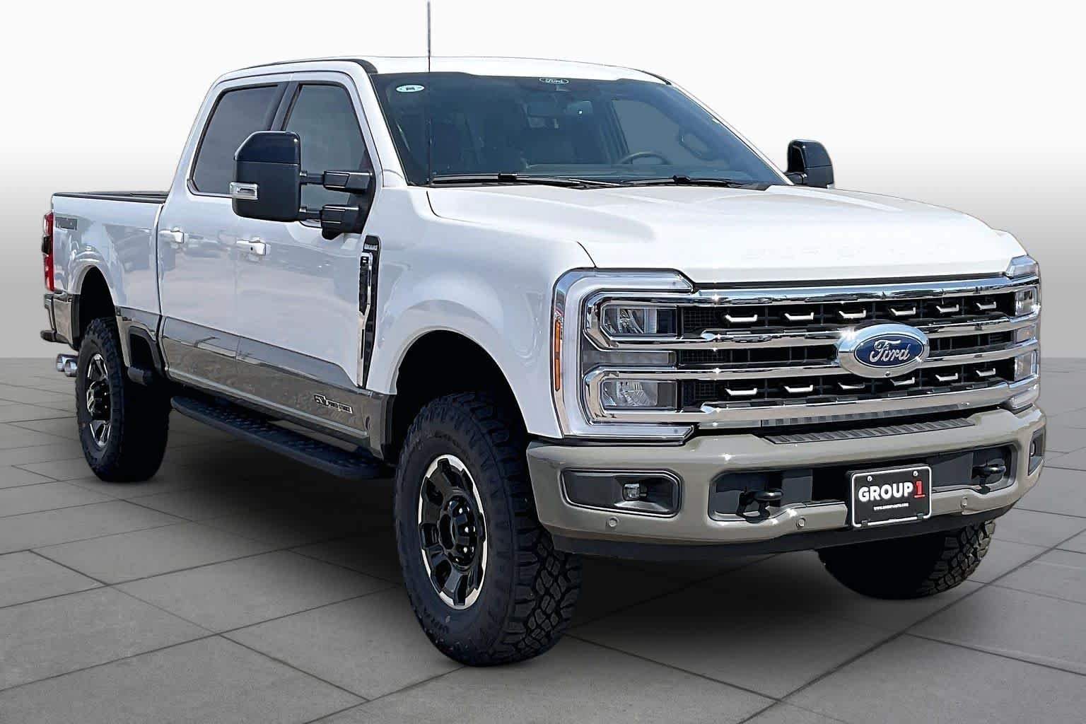 New 2026 Star White Metallic Tri-Coat Ford F-250® King Ranch® image 2