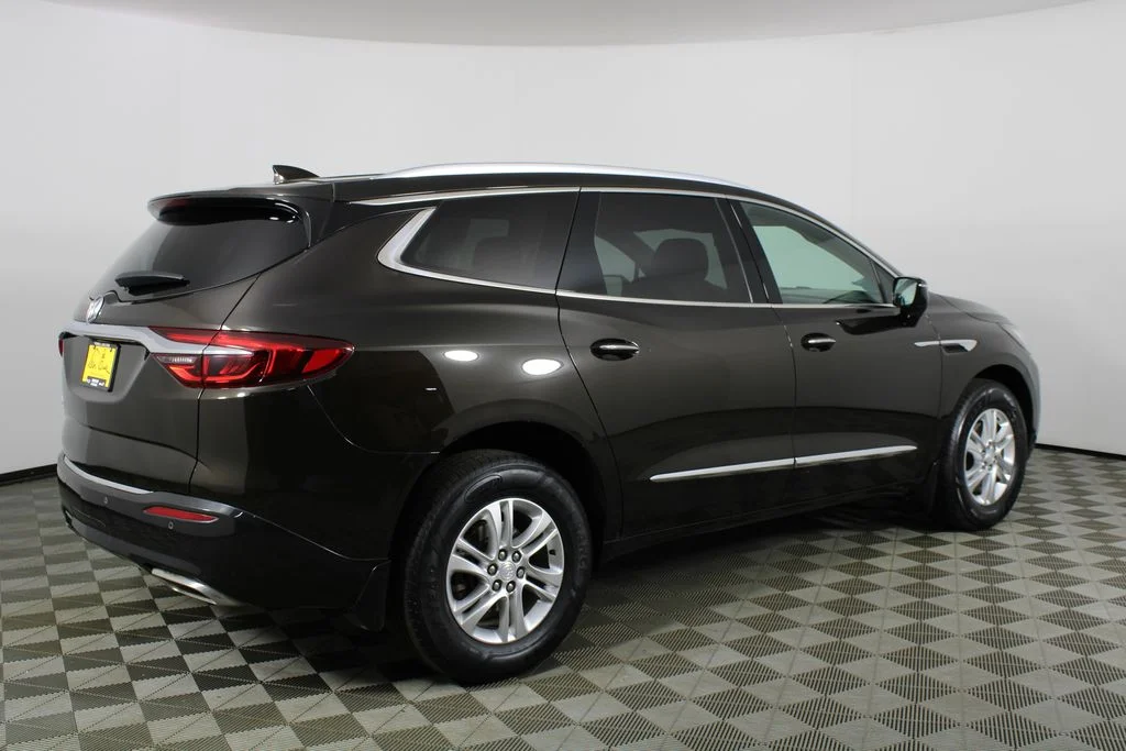 Used 2019 Brown Buick Essence image 5