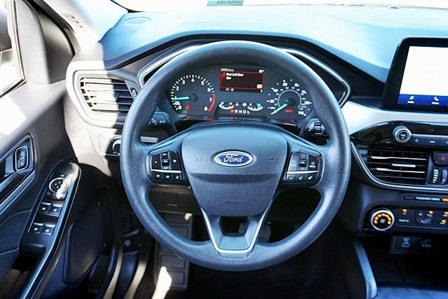 Used 2022 White Ford SE image 18
