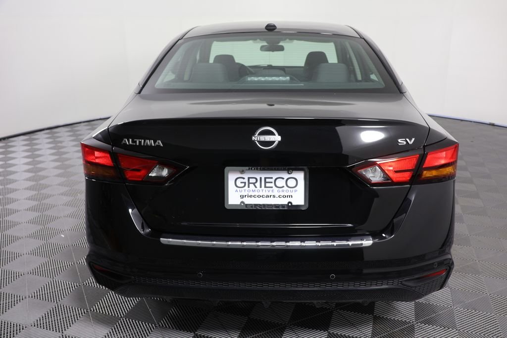 Used 2023 Black Nissan 2.5 SV image 7