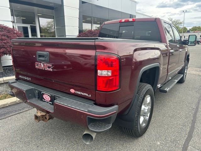 Used 2017 Red GMC Denali image 3