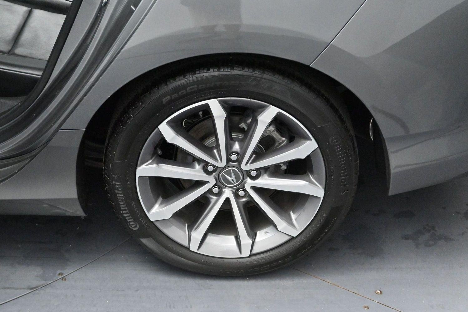 Used 2023 Liquid Carbon Metallic Acura Base image 28