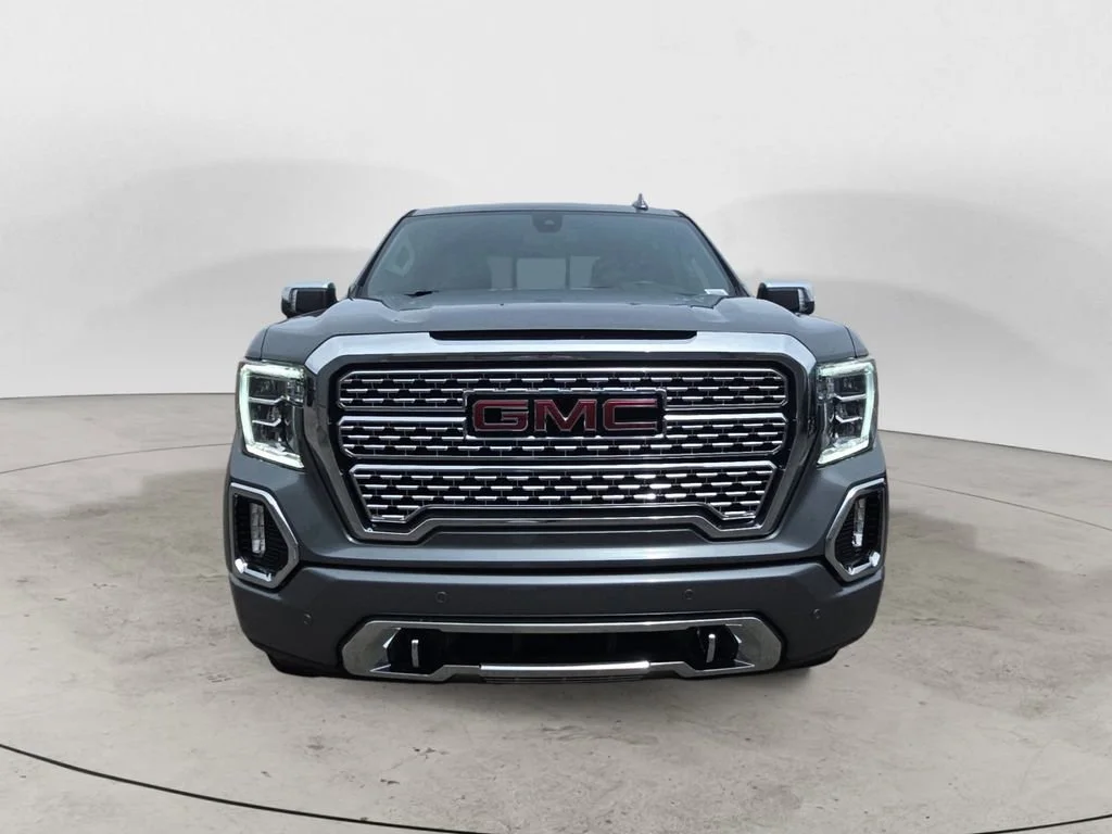 Used 2022 Gray GMC Denali image 8