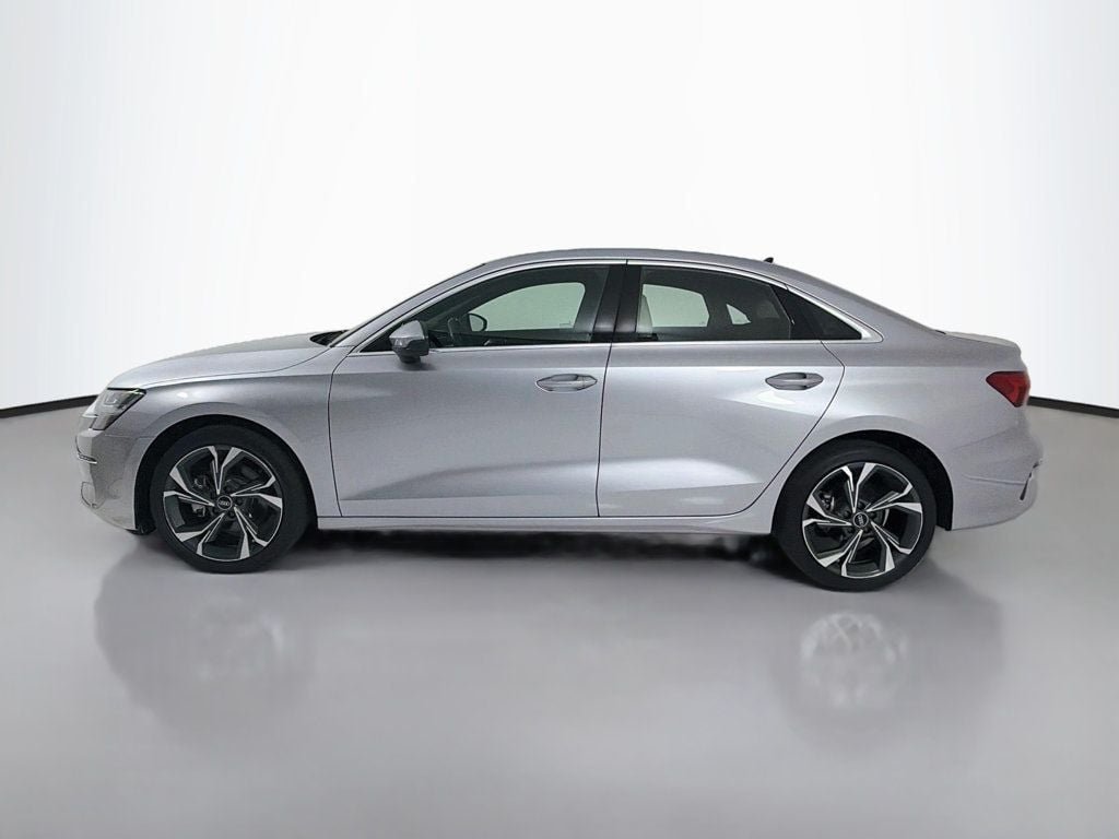 Used 2022 Florett Silver Metallic Audi Premium 40 TFSI image 4
