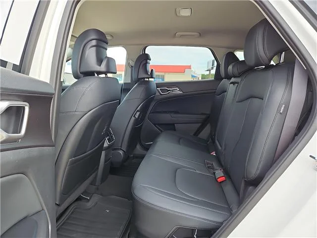 New 2026 Snow White KIA EX image 9
