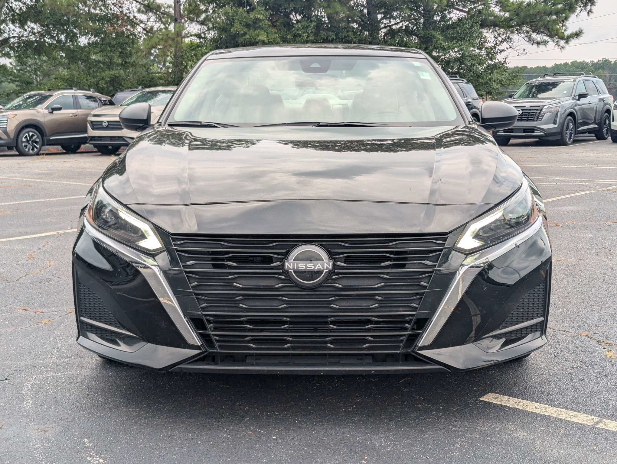 Used 2025 Black Nissan 2.5 SV image 7