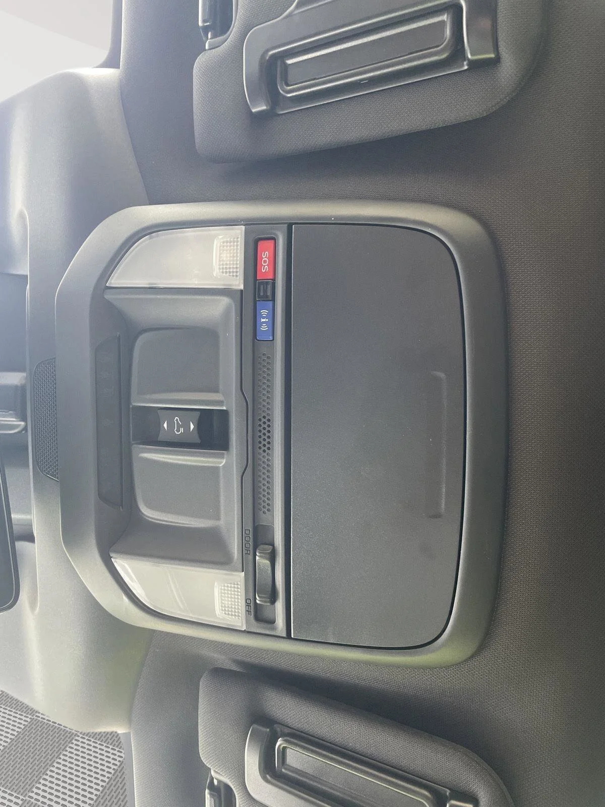 Certified Used 2025 Crystal White Pearl Subaru Premium image 3