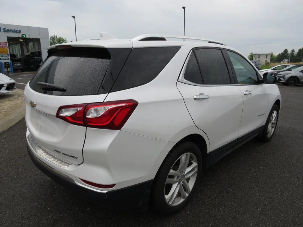 Used 2021 Pearl Chevrolet Premier image 6