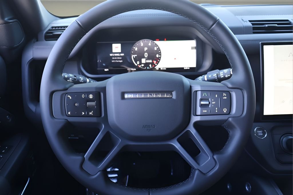 New 2026 Woolstone Green Land Rover X-Dynamic SE image 18