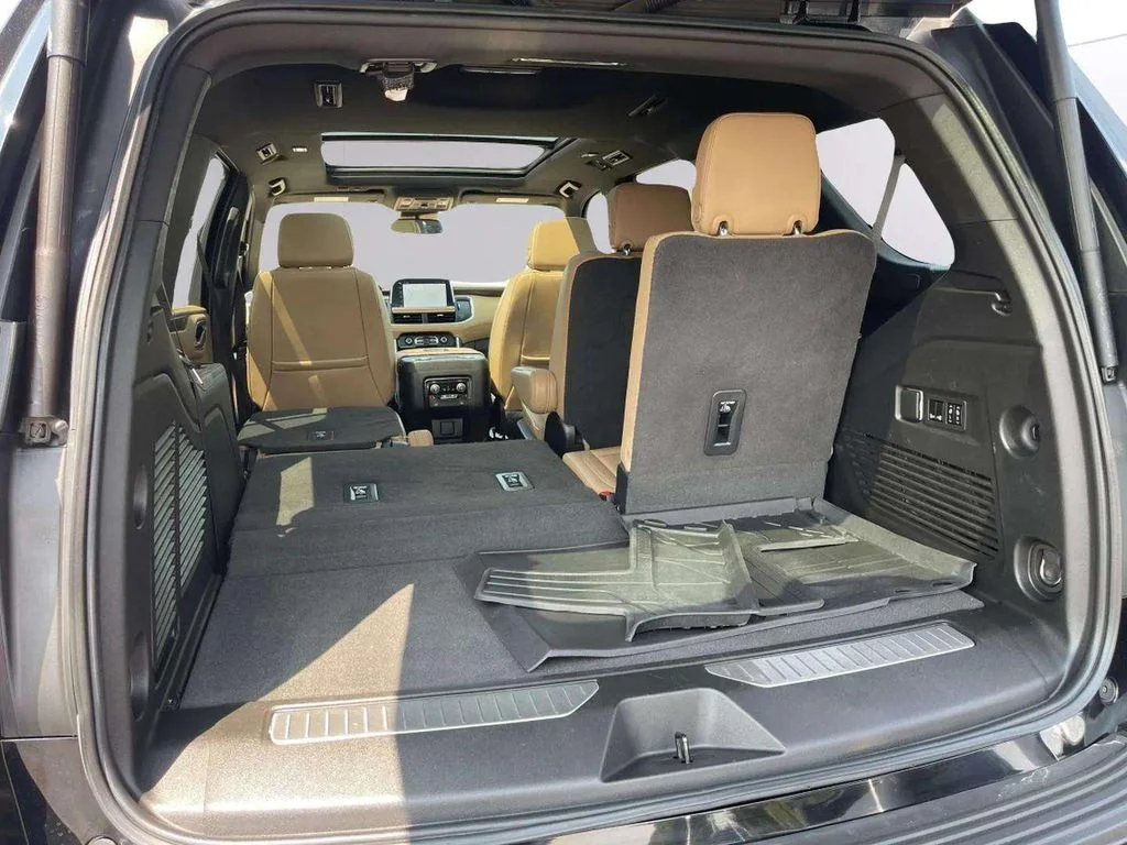 Used 2023 Black Chevrolet Premier image 23