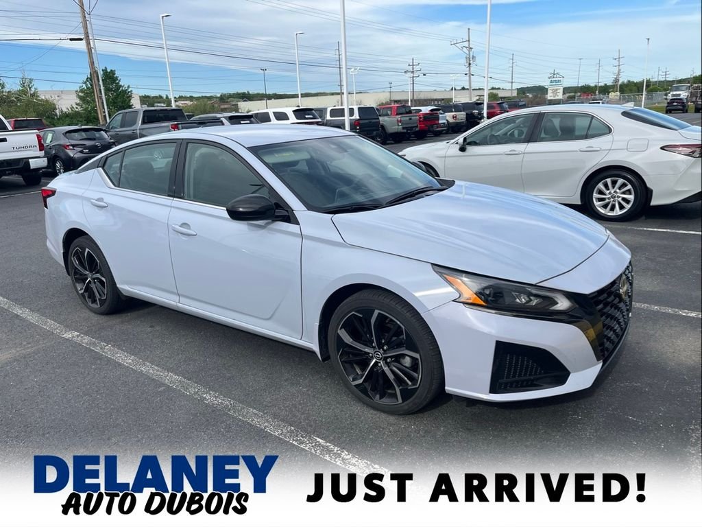 2023 Nissan Altima 2.5 SR AWD's photo