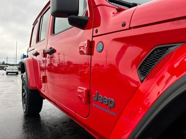 2025 Jeep Wrangler 4xe Sahara 4XE - Photo 16