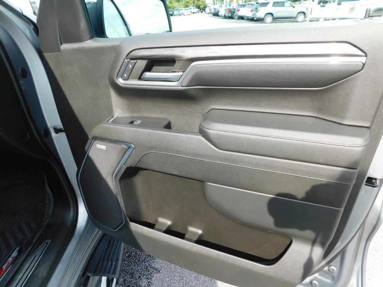 Used 2023 Silver Chevrolet 4WD CREW CAB 147 in LTZ image 20