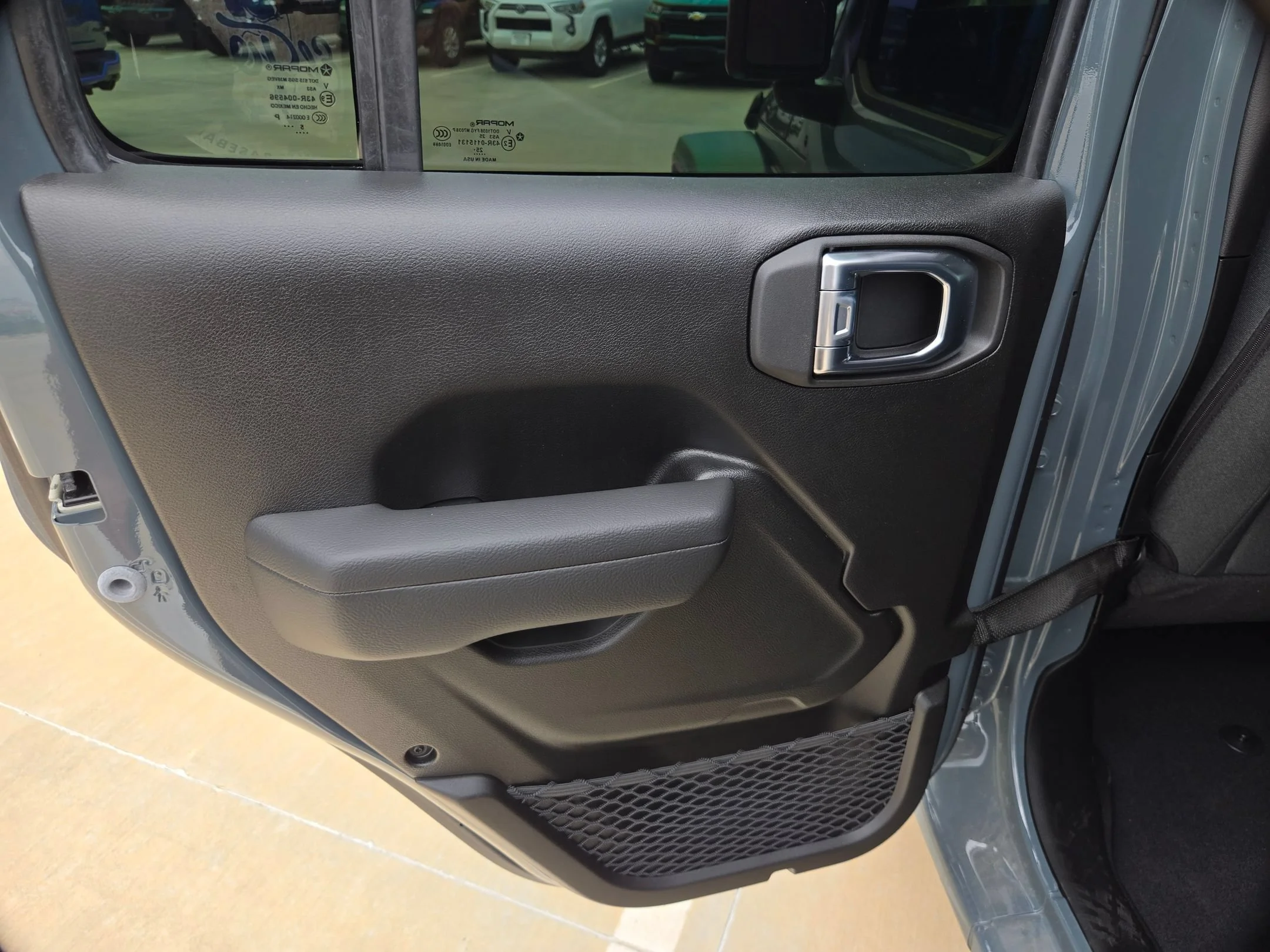 New 2026 Anvil Clear-Coat Exterior Paint Jeep Sport S image 14