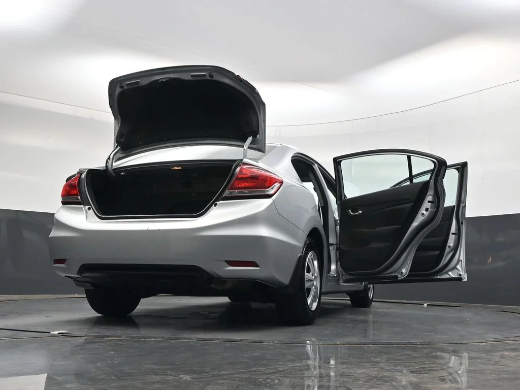 Used 2015 Silver Honda LX image 50