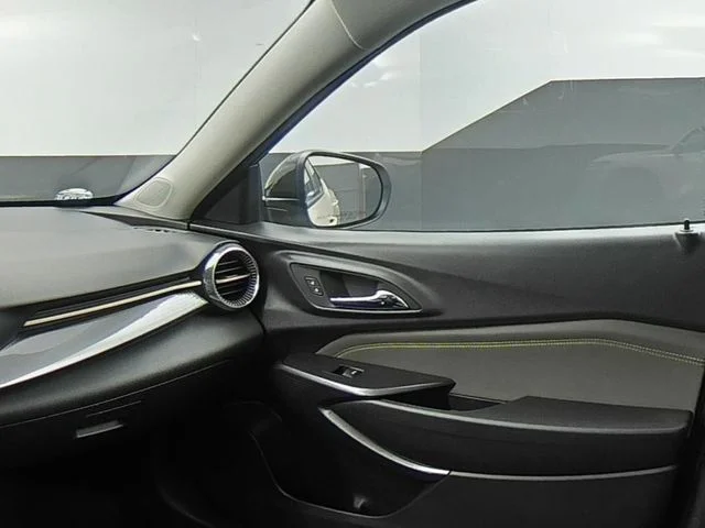 Used 2026 White Chevrolet ACTIV image 40