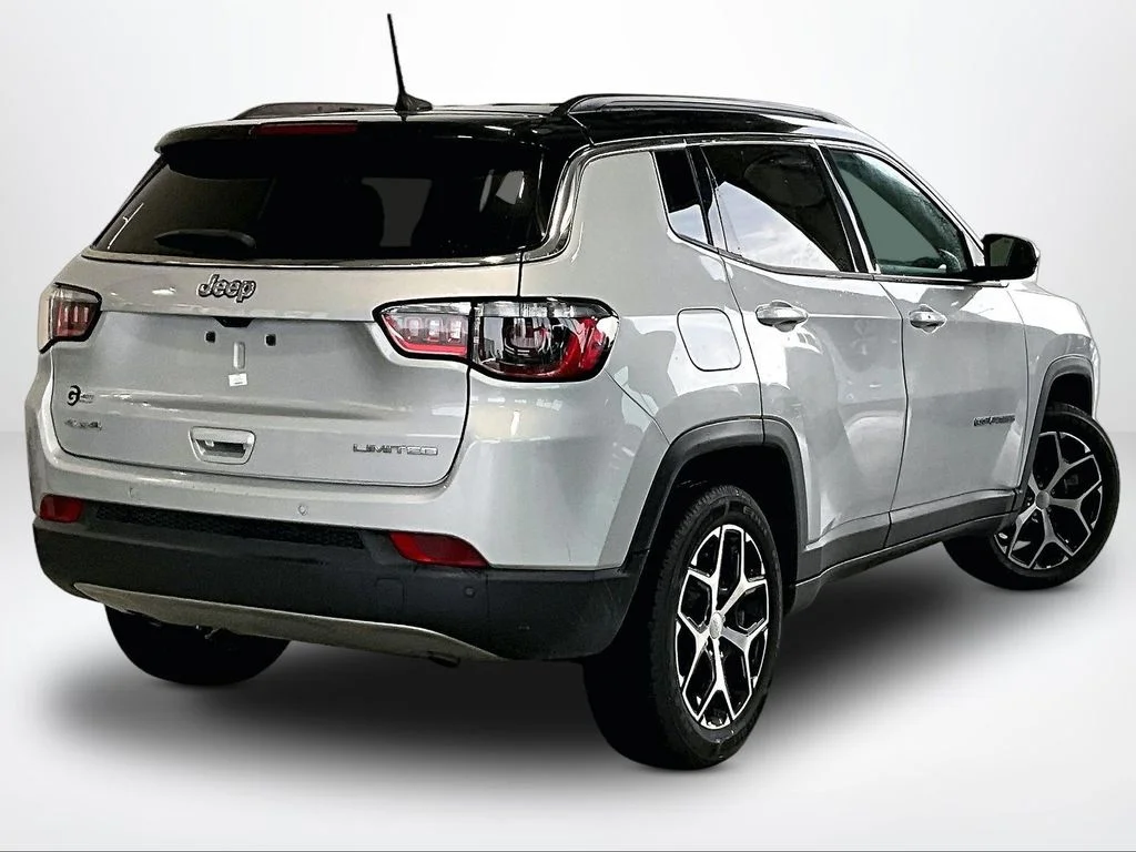 Used 2024 Silver Jeep Limited image 3