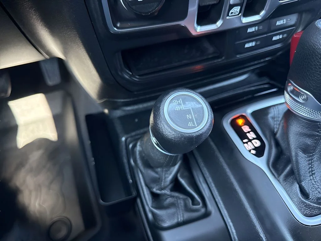 Used 2021 White Jeep Willys image 22