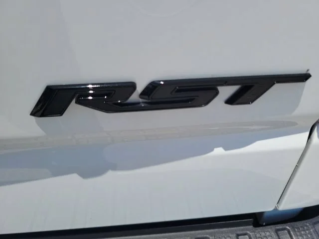 Used 2026 Summit White Chevrolet RST image 34