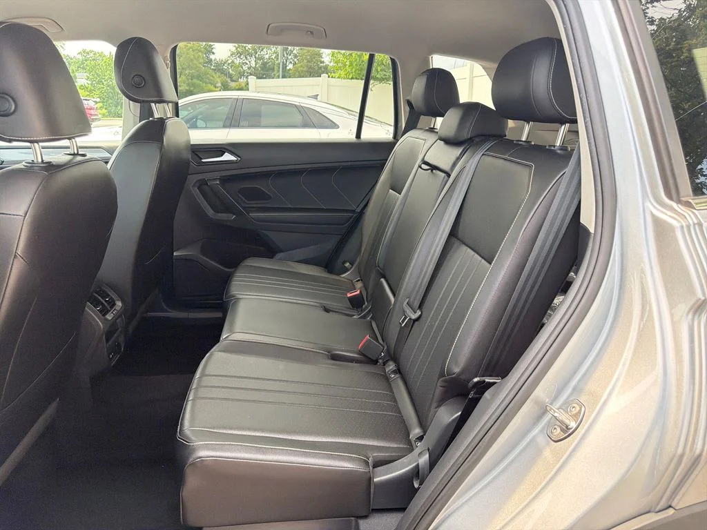 Used 2023 Silver Volkswagen 2.0T SE image 25