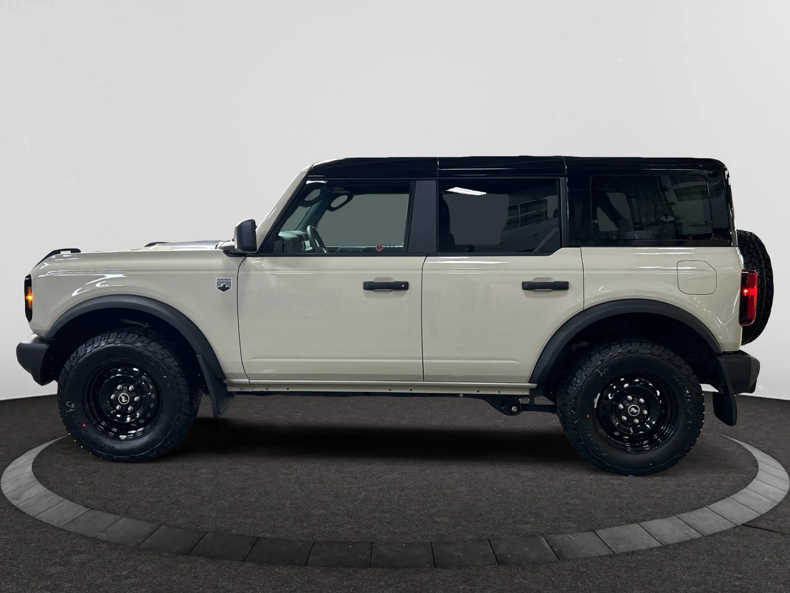 New 2026 Desert Sand Ford Big Bend image 2