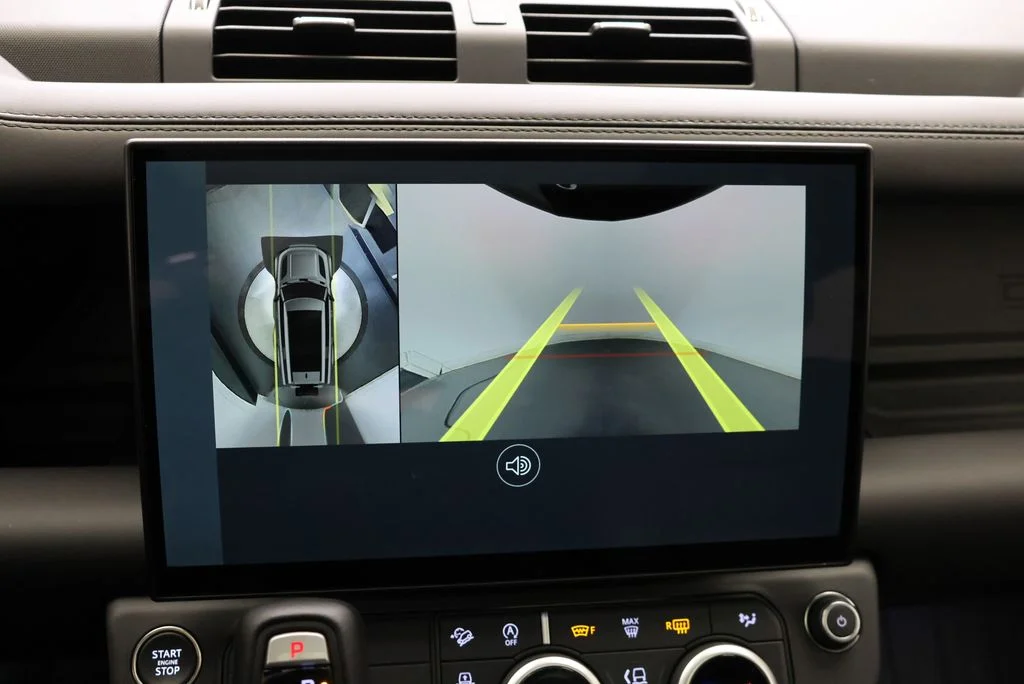 2026 Land Rover Defender X-Dynamic SE - Photo 21