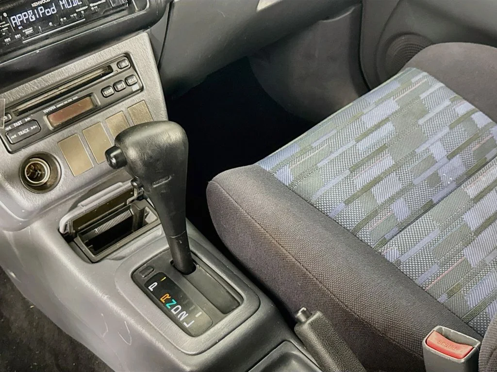 Used 1997  Toyota Base image 17