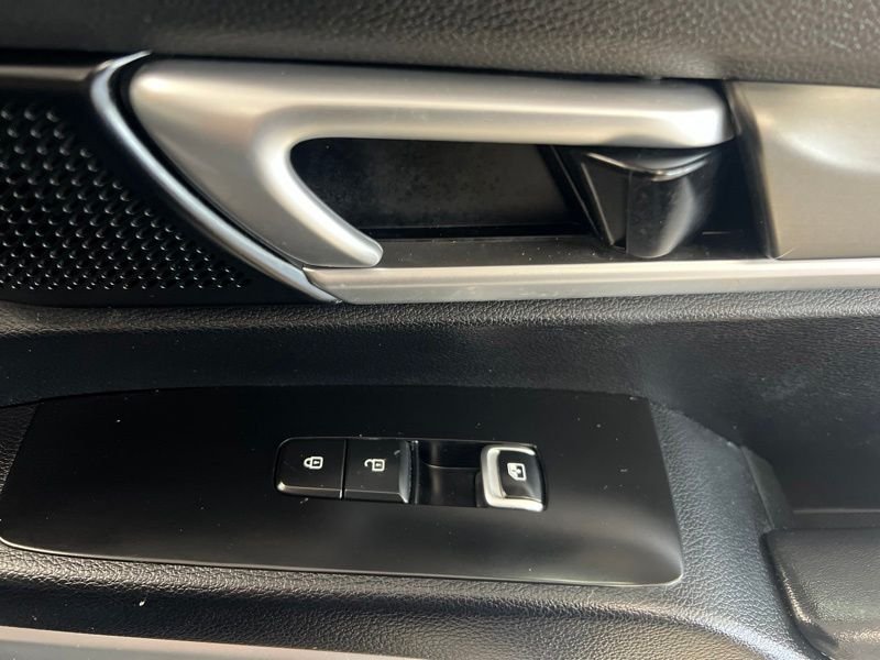 Used 2020 Purple Kia LX image 14