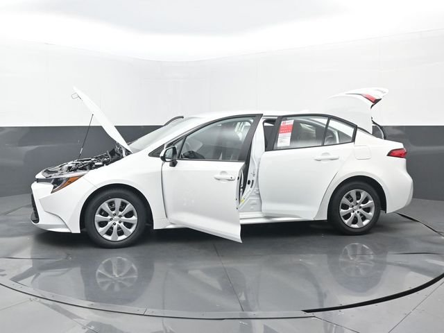 New 2026 Ice Cap Toyota LE image 31