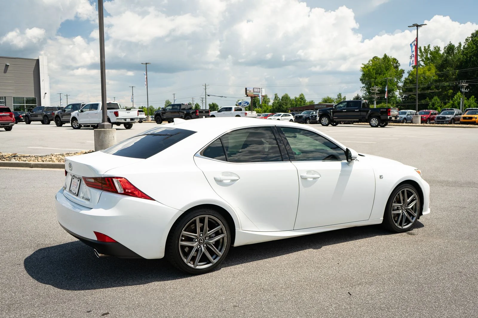 Used 2016 Ultra White Lexus 200t image 9