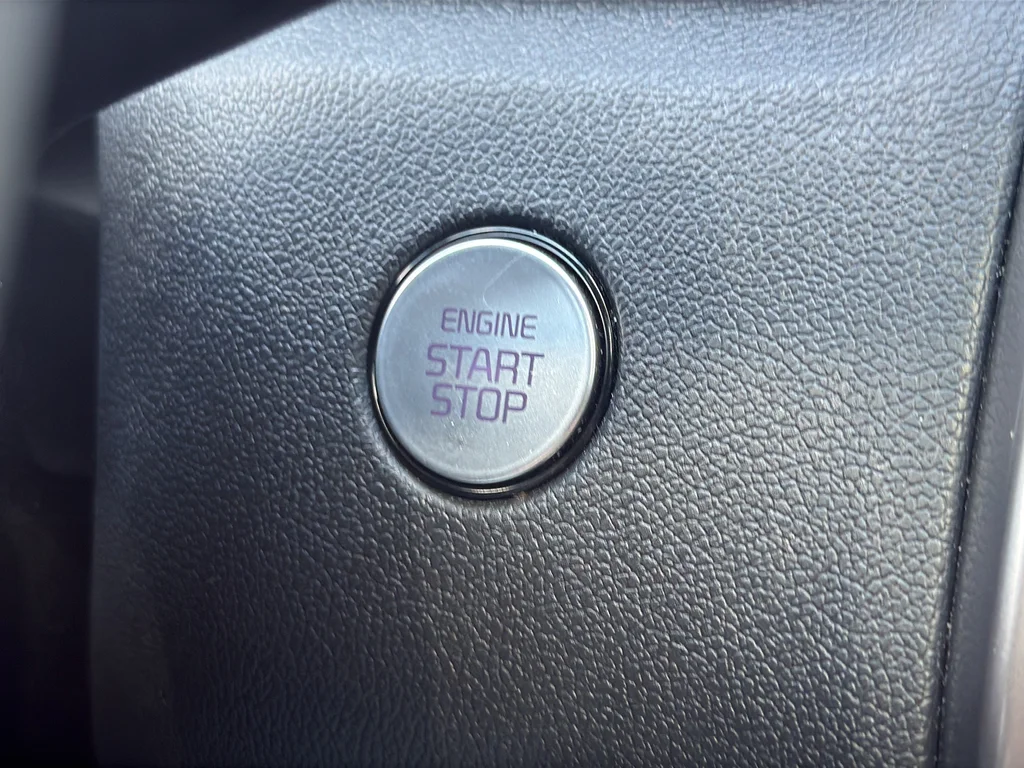 Used 2023 White Kia X-Line EX image 13