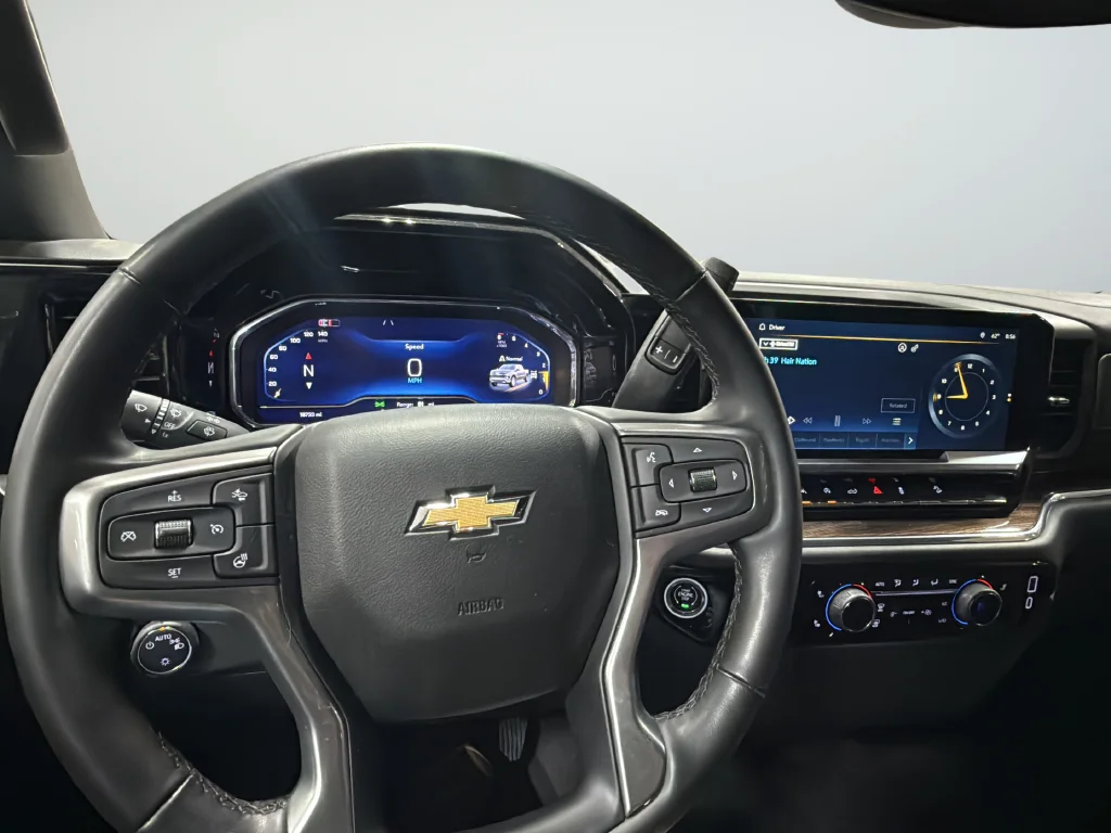 Used 2024 Gray Chevrolet LT image 11