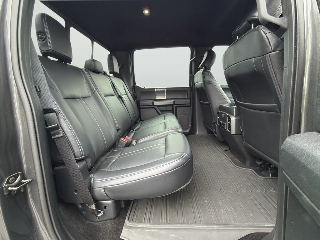 Used 2018 Gray Ford XLT image 25