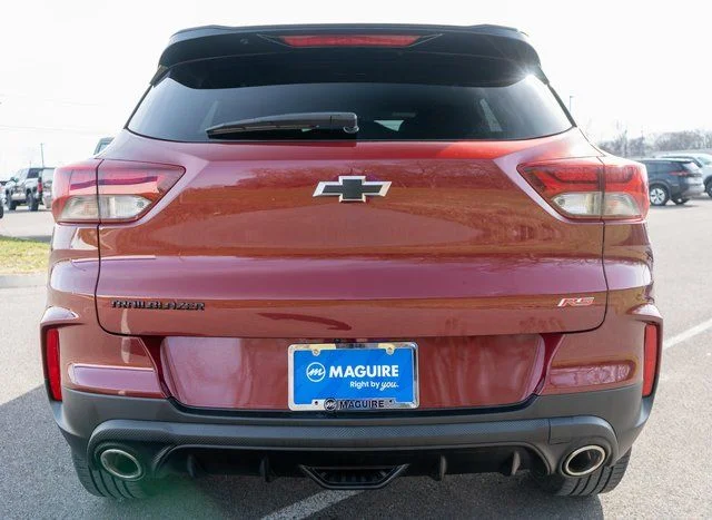 Used 2023 Red Chevrolet RS image 7