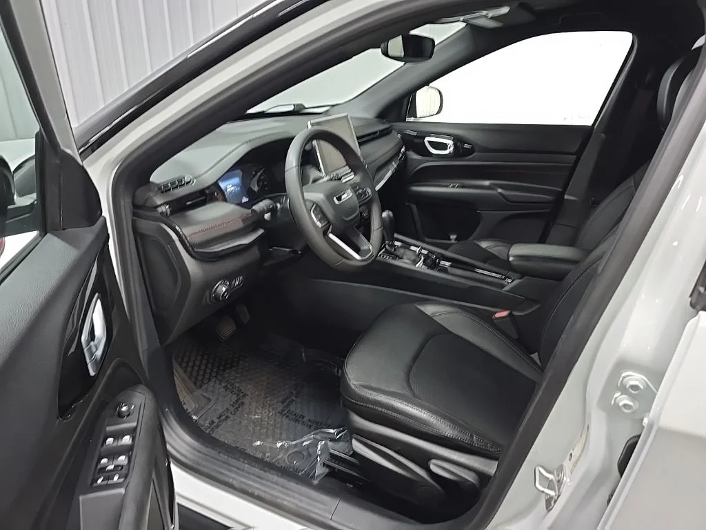 Used 2024 White Jeep Trailhawk image 30