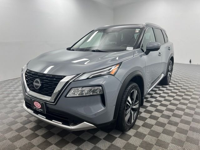 Used 2023 Boulder Gray Pearl Nissan Platinum image 2