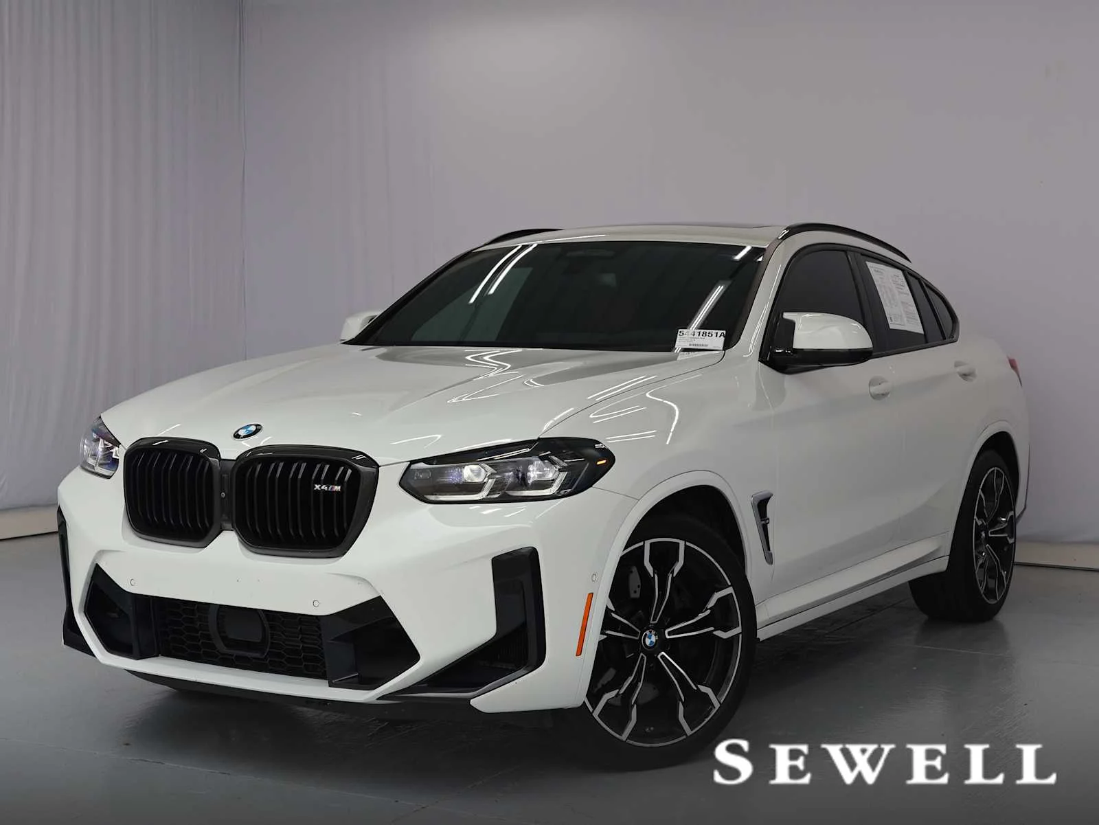2024 BMW X4 M -'s photo