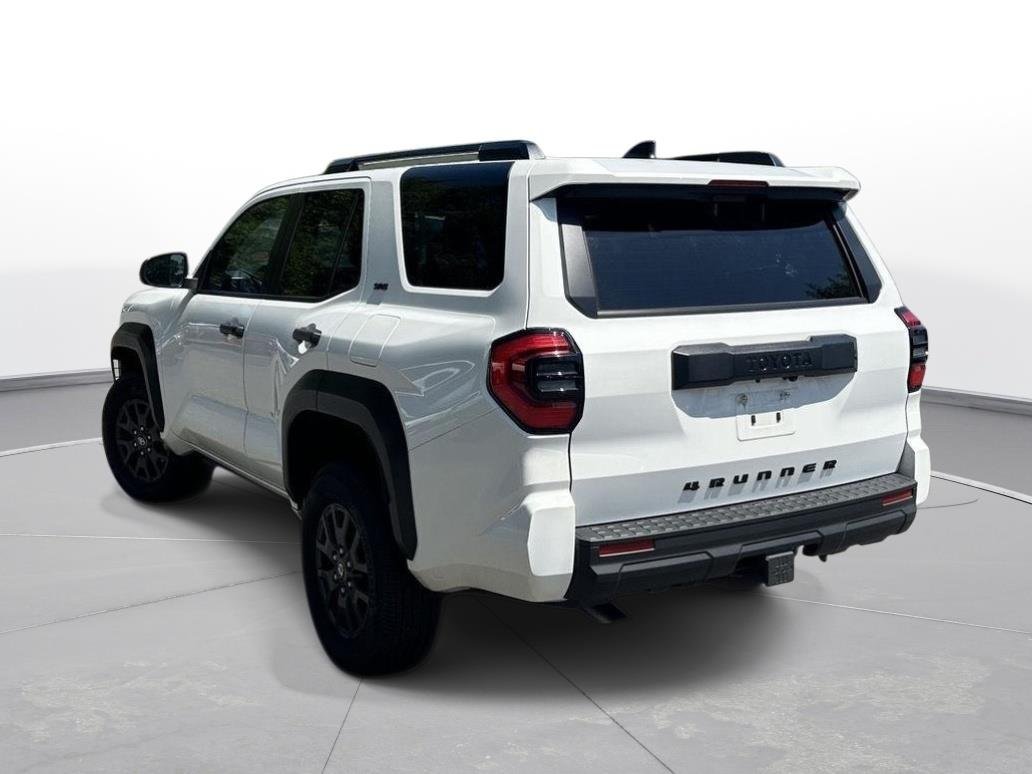 Used 2025 Ice Cap Toyota SR5 image 8