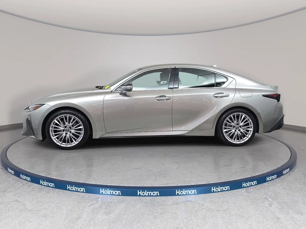 Used 2022 Silver Lexus 300 image 8