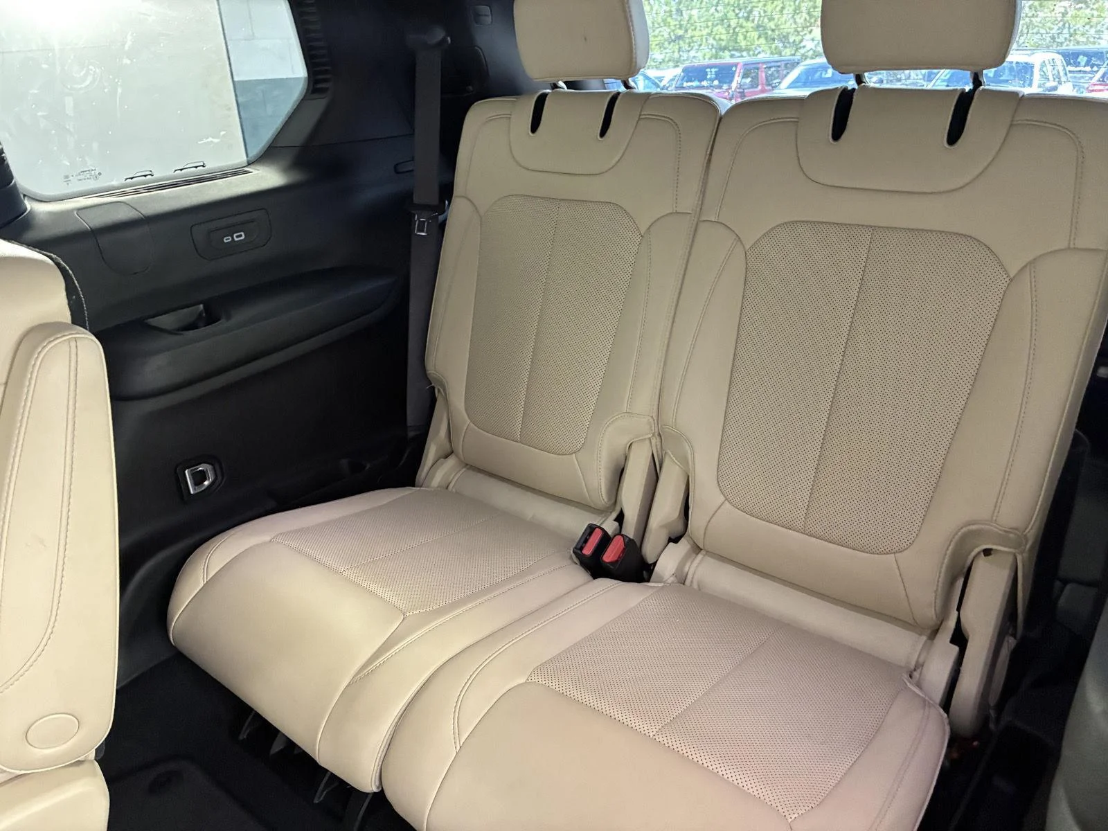 Used 2023 Bright White Clearcoat Jeep Limited image 23