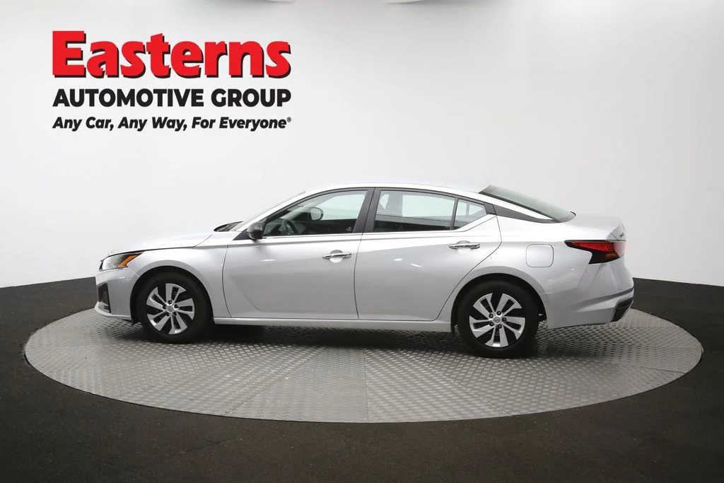 Used 2024 Silver Nissan 2.5 S image 60