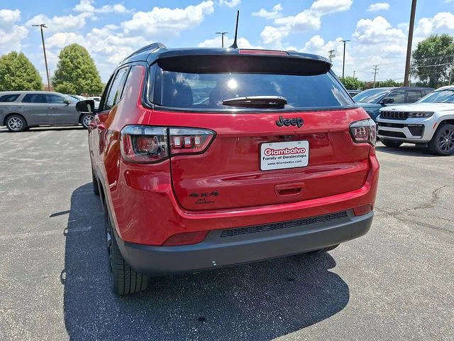 Used 2023 Red Jeep Latitude image 8