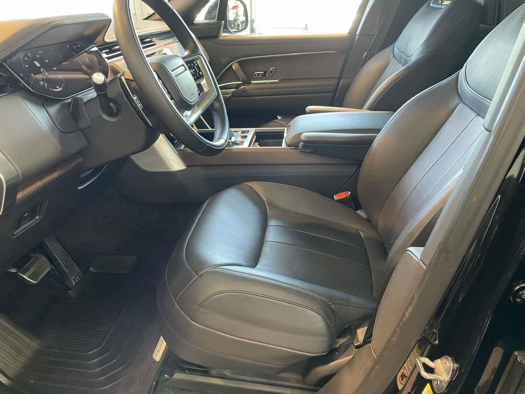 Certified Used 2023 Black Land Rover Autobiography image 14