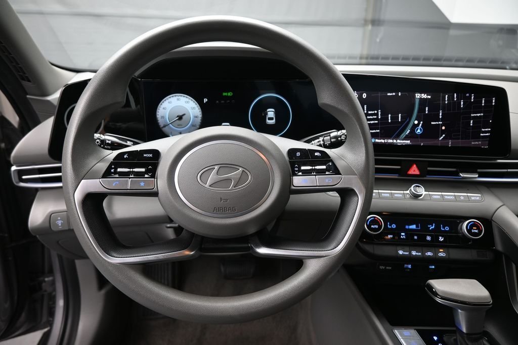 Used 2024 Silver Hyundai SEL image 7