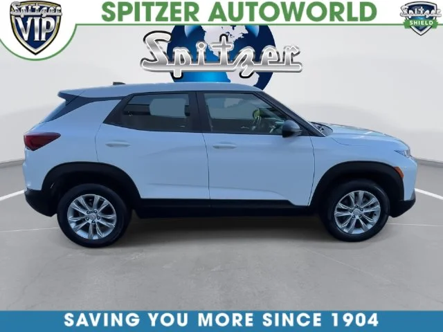 Used 2021 White Chevrolet LS image 17