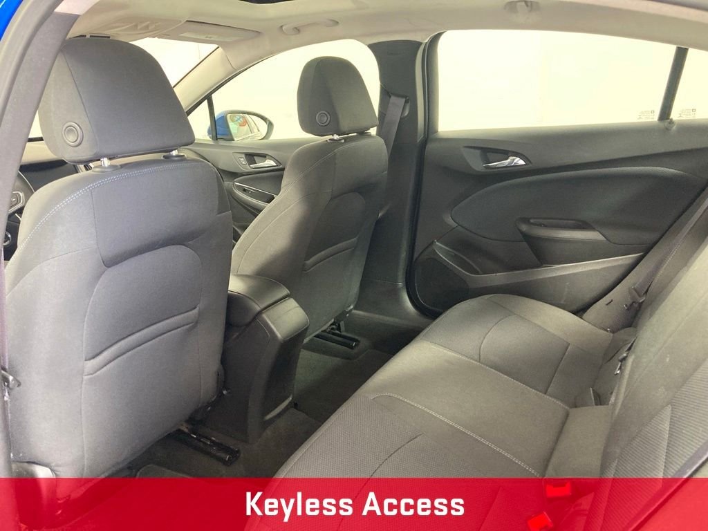 Used 2016 KINETIC BLUE METALLIC Chevrolet LT image 16