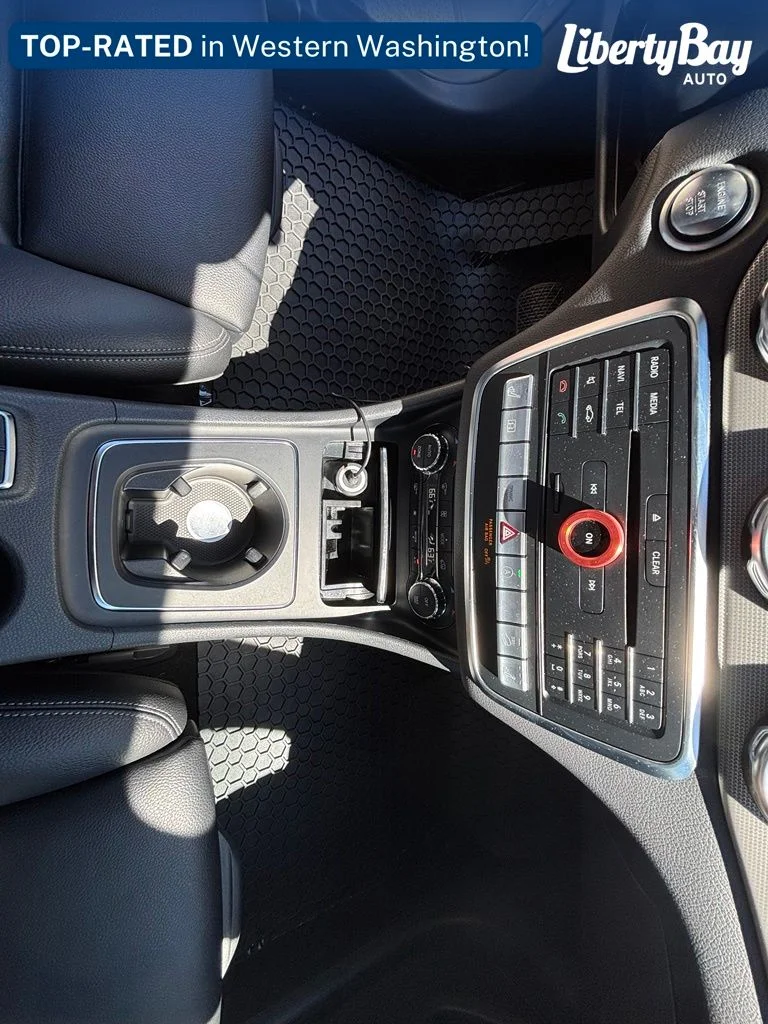 Used 2019 White Mercedes-Benz GLA 250 image 15