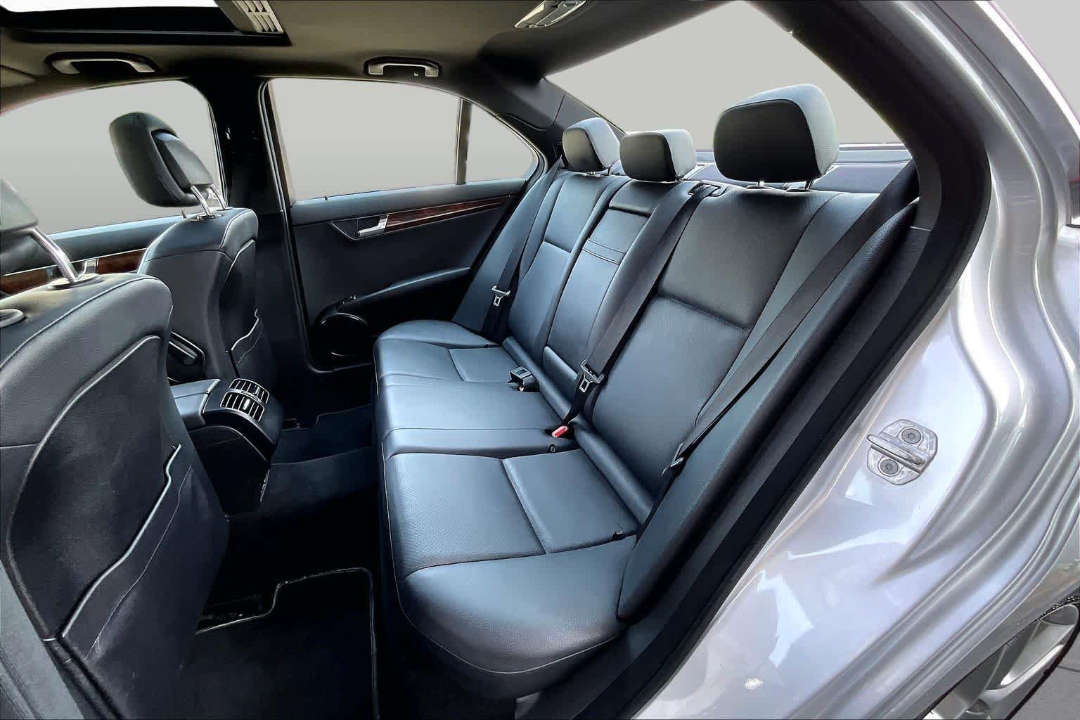 Used 2011 Iridium Silver Metallic Mercedes-Benz C 300 Sport image 19